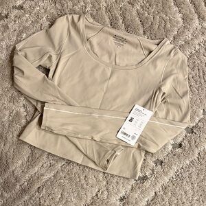 NWT athleta transcend top